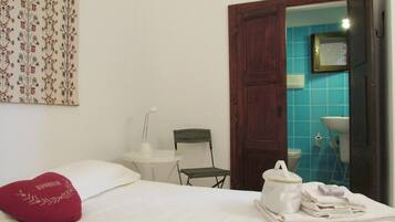 Bungalow, Patio | Individually decorated, individually furnished, iron/ironing board