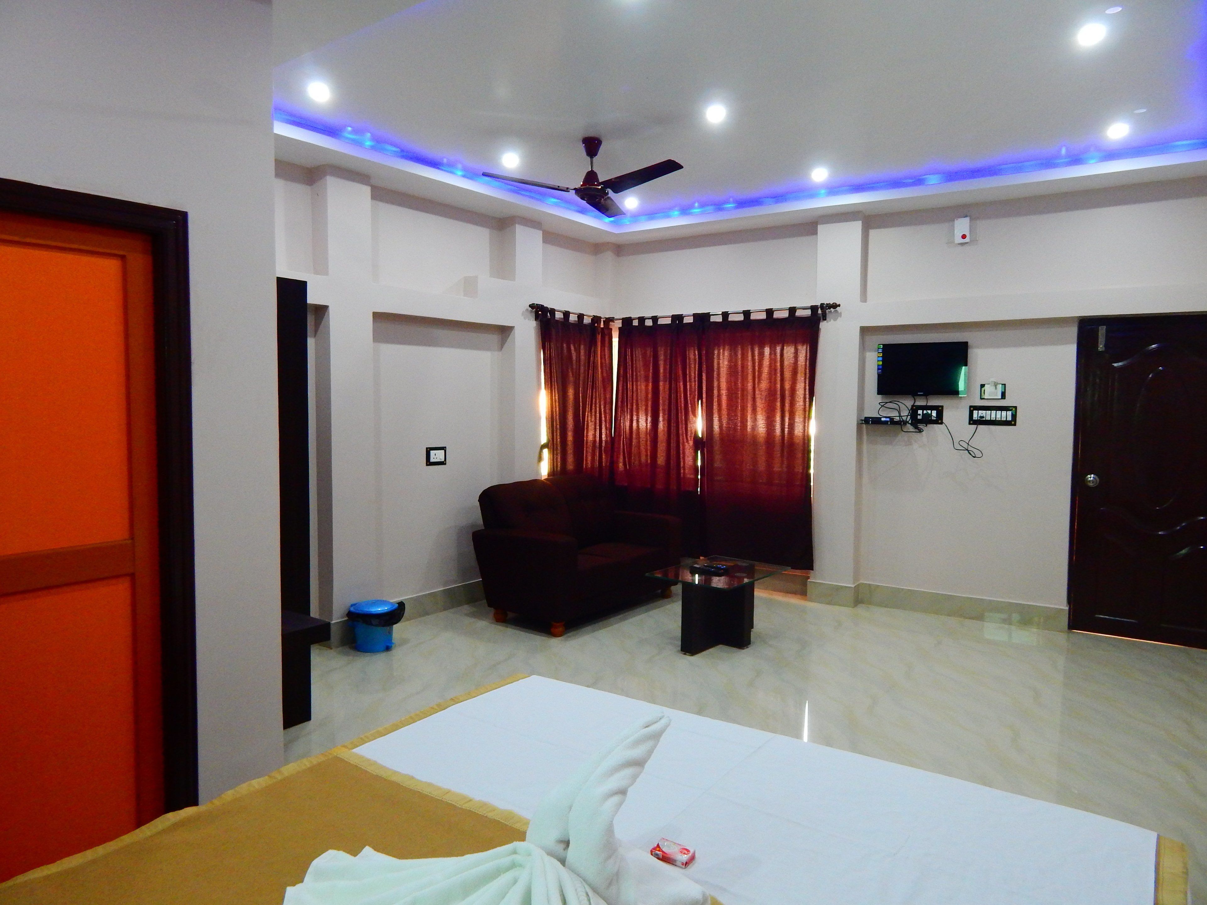 Deluxe Cottage, 1 Queen Bed, Smoking, Garden View | Egyptian cotton sheets, premium bedding, pillow-top beds