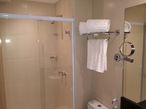 Loft Business, 1 letto matrimoniale | Bagno | Doccia, asciugamani