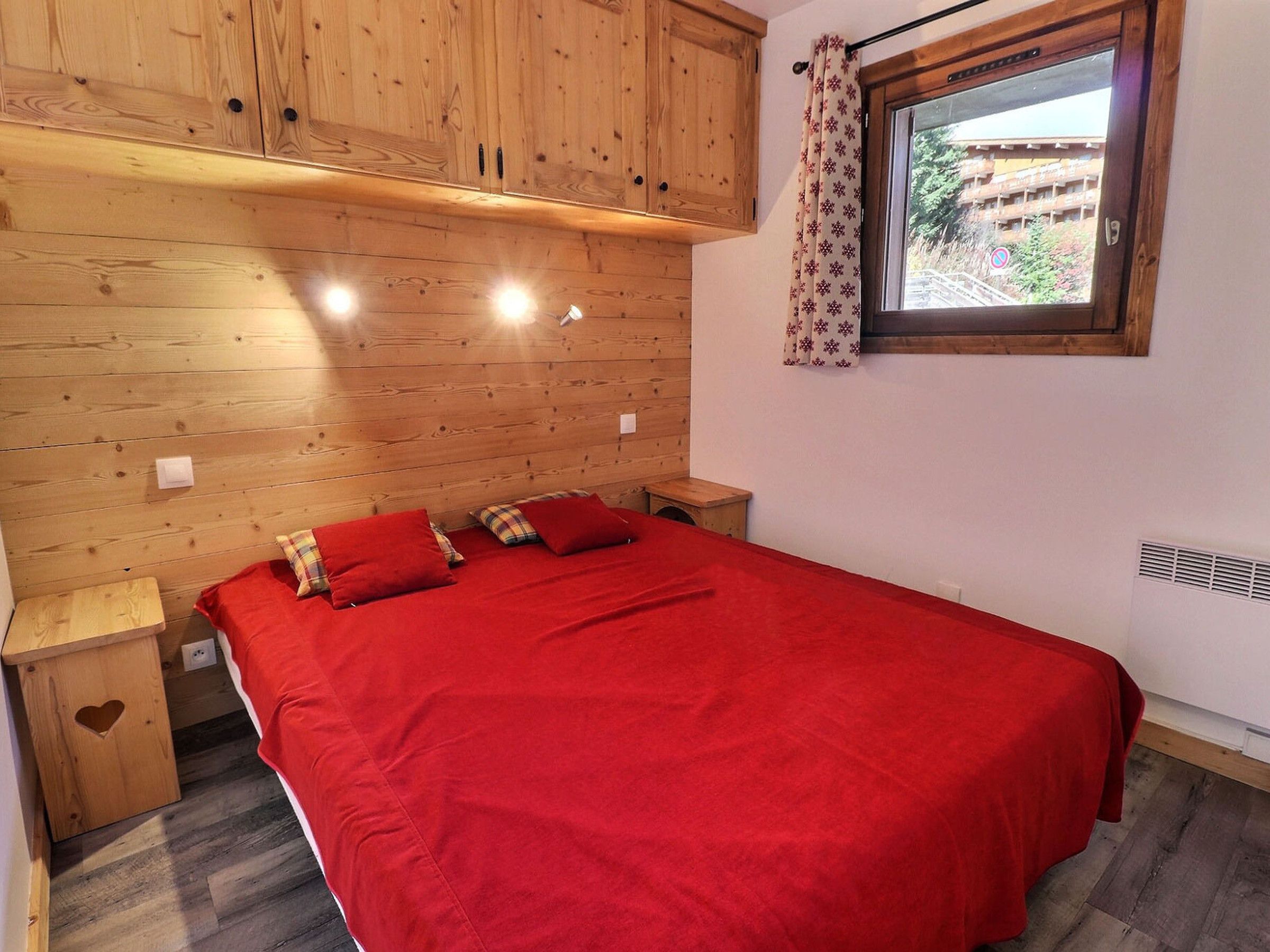2 bedrooms, WiFi (free), bed sheets