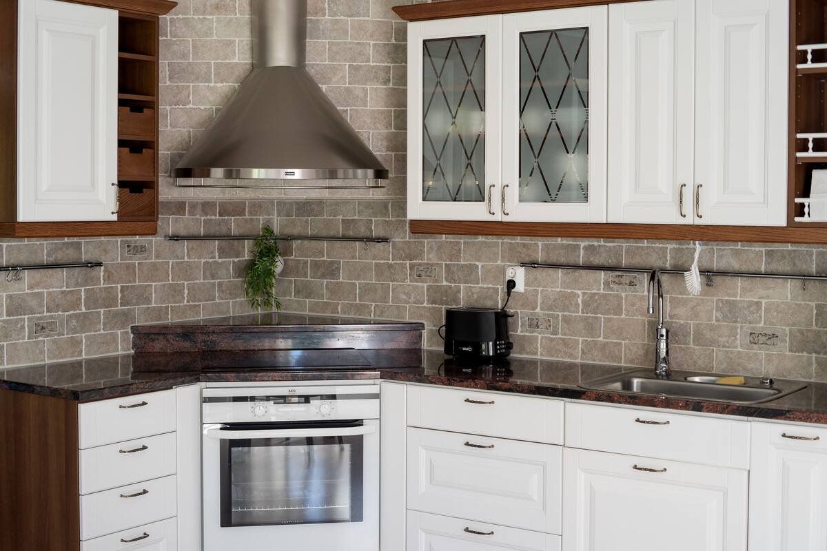 deluxe villa, 2 bedrooms, non smoking, sauna | private kitchen | microwave, coffee/tea maker, electric kettle