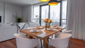 LCD TV - FAM Living - City Walk Dubai (Dubai)