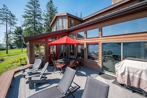 Outdoor dining - 2 Homes, 1 Estate w/ Dock, Fire Pit & Game Room (Oakland)