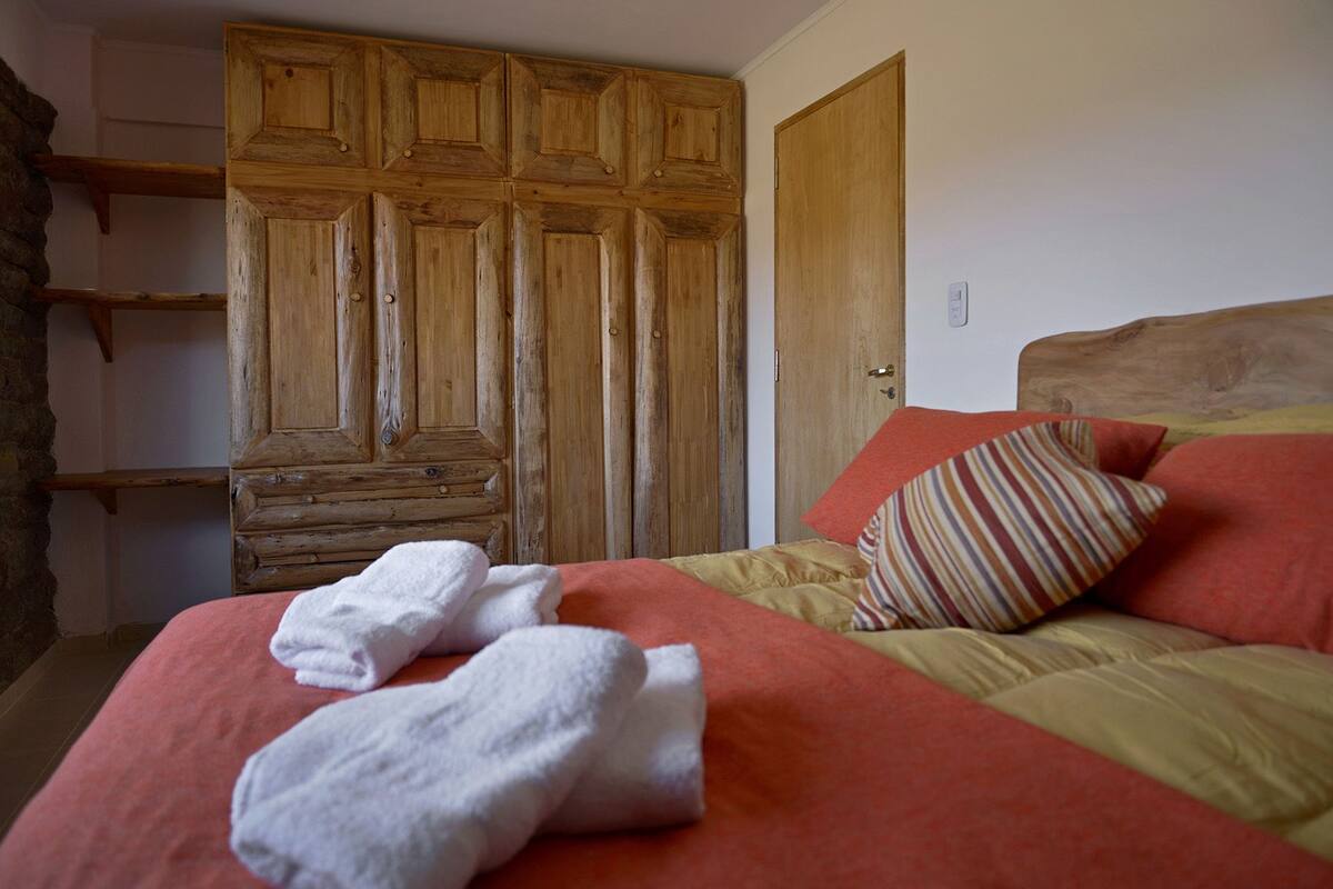 Standard Cabin, 2 Bedrooms, Private Bathroom (Piedra - Planta Baja) | Premium bedding, in-room safe, free WiFi, individually decorated