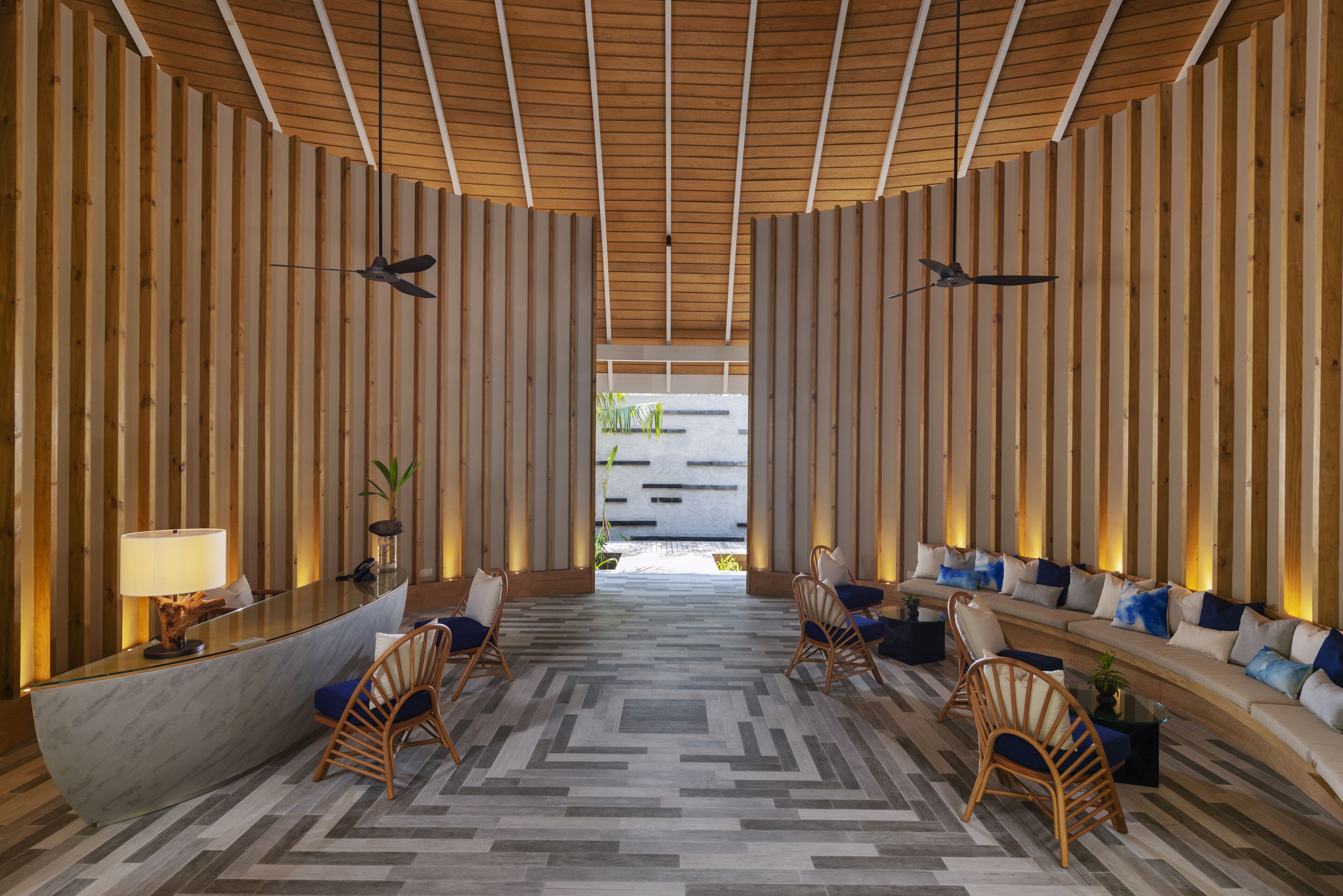 couples treatment room(s), hot tub, steam room, body treatments