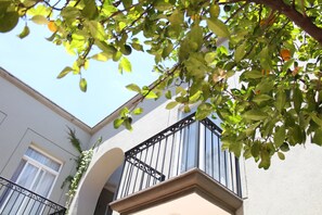 Courtyard - Hotel Mamá Carlota (Querétaro)