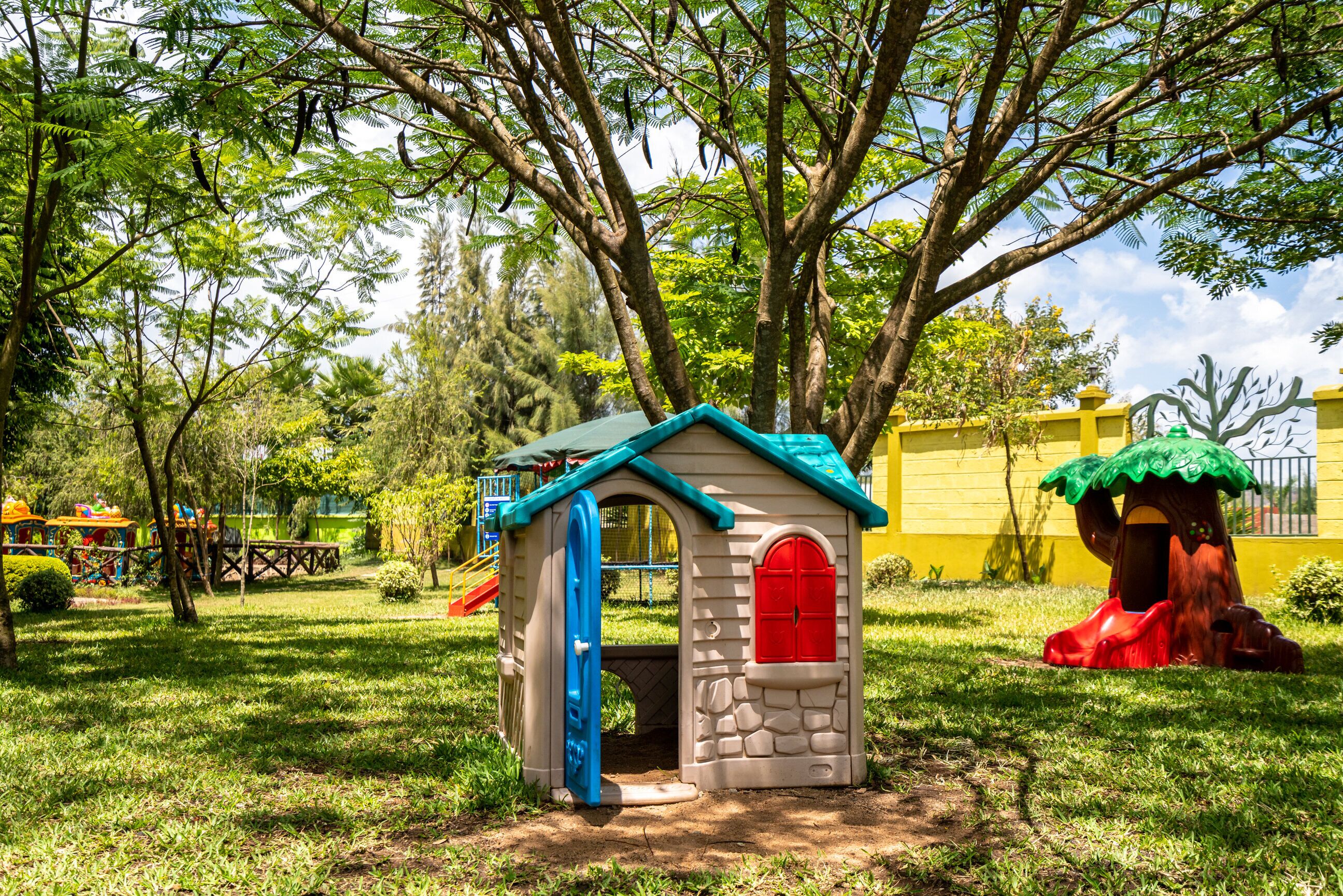 children’s play area – outdoor