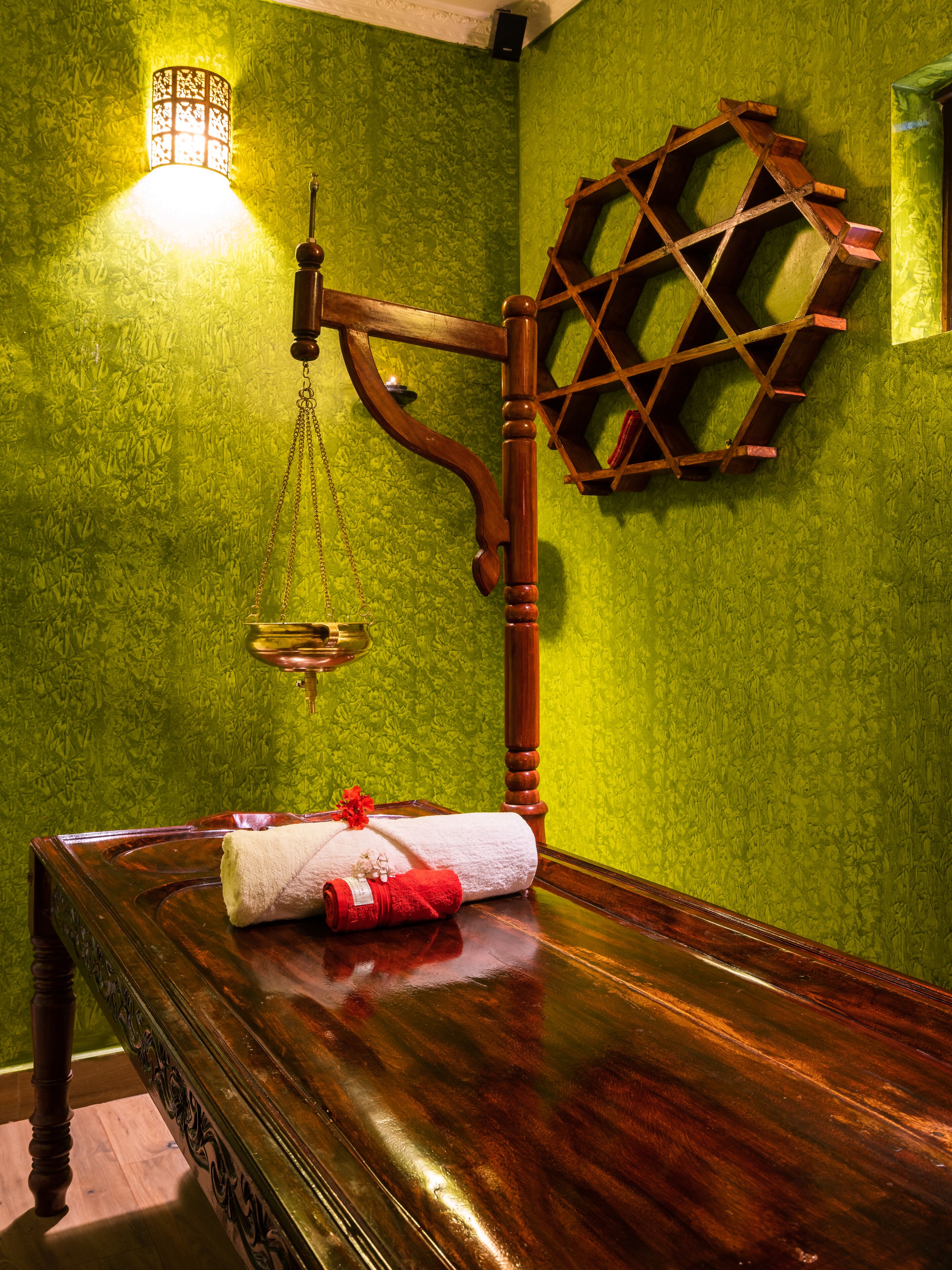 couples treatment room(s), sauna, hot tub, steam room