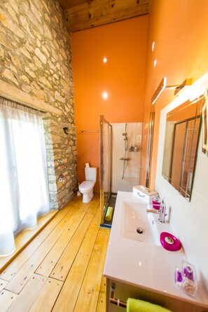 Superior Double Room, 1 King Bed with Sofa bed (La Forêt) | Bathroom sink
