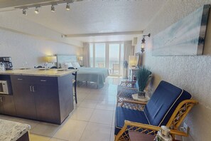 Iron/ironing board, free WiFi