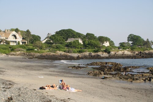 Classic, summer cottage with all the amenities!