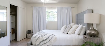 Bright Modern Apartment w/ Garden view in SW Area