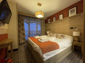 3 soverom, safe på rommet, strykejern/-brett og wi-fi (inkludert)