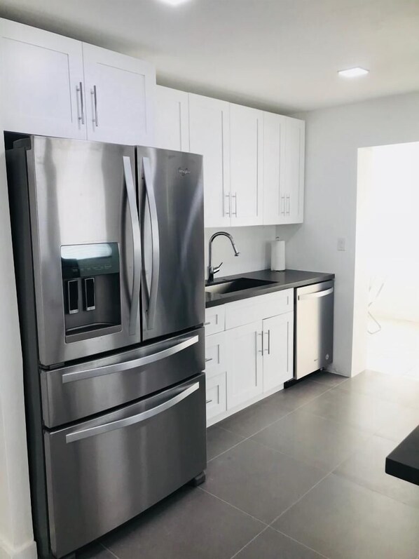 Interior - Stylish Pool Home in South Florida (Hollywood)