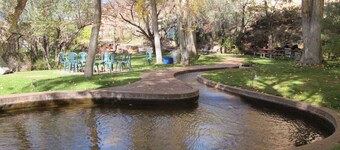 Moab Springs Ranch: Loft, Garage, 2 BR, 2 BA, Pool, Park, Spa 