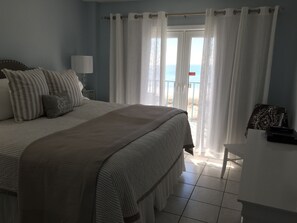 2 makuuhuonetta, silitysrauta/-lauta, ilmainen Wi-Fi, vuodevaatteet