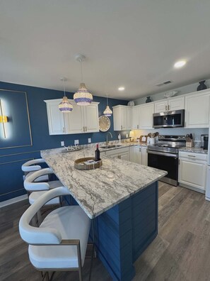 Fridge, microwave, oven, stovetop - WishYouWereHere, completely renovated 3rd floor condo with classic coastal vibes (Santa Rosa Beach)