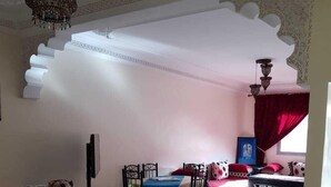 Elite Apartment, 2 Bedrooms, Non Smoking | Living area | 42-inch flat-screen TV with satellite channels, TV - Résidence Mannis la Perla de Marrakech (Marrakech)