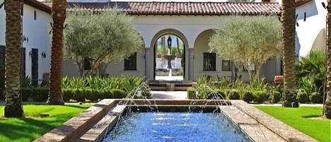 Piscina aquecida, piscina de raia