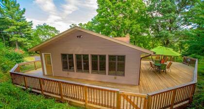 All Decked Out | Arcade Games | Amazing 5 BR | Huge Deck | Fire Pit | Close to Everything WI Dells
