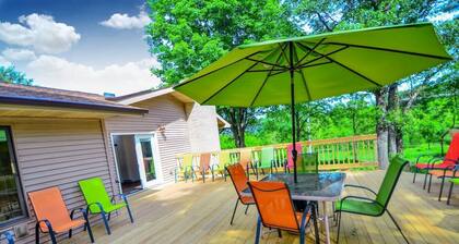All Decked Out | Arcade Games | Amazing 5 BR | Huge Deck | Fire Pit | Close to Everything WI Dells