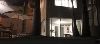 Pool & Palm Trees in the center of Los Llanos