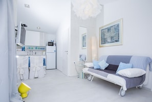 3 habitaciones, caja de seguridad en la habitación y escritorio