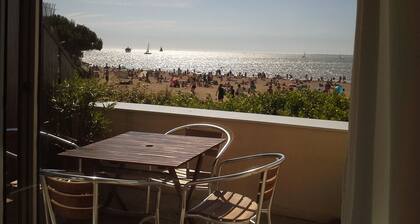 La Rochelle Les Minimes: Helle Wohnung Strand 20 Meter