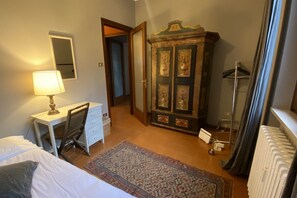 3 多间卧室、熨斗/熨衣板、WiFi、床单