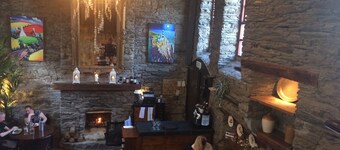 Stunning 3 Bedroom Apartment overlooking Kinsale Marina