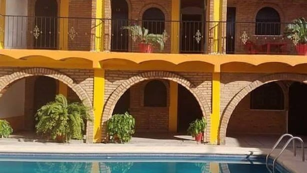 Outdoor pool - Bungalows y Hotel Lizmar (Los Ayala)