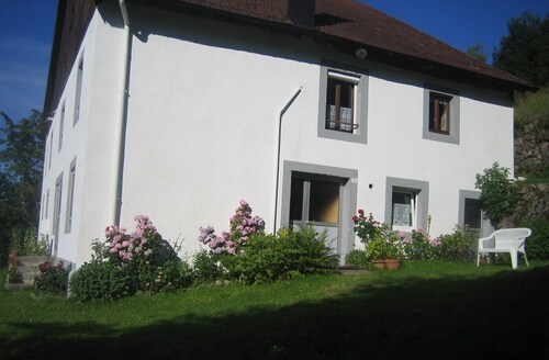 Large apartment for rent in a traditional Vosges farmhouse with panoramic view