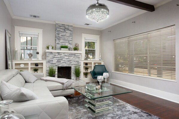 TV, fireplace, stereo