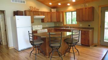 微波炉、烤箱、炉灶、洗碗机