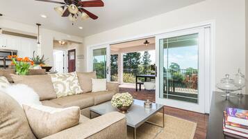 Smart TV, table tennis