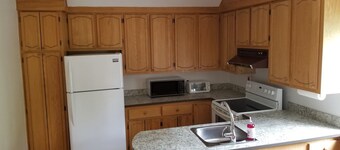 Superb condo very spacious downtown
