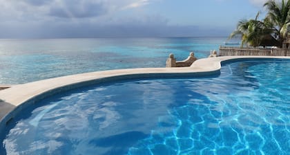 Oceanfront-Wohnung auf dem blauesten Ozean der Insel Cozumel