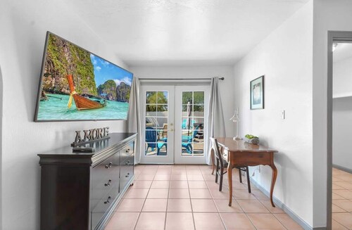 Private 5-Bedroom Retreat with 2 Master Suites, Pool & Hot Tub