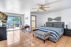 5 bedrooms, desk, iron/ironing board, travel cot