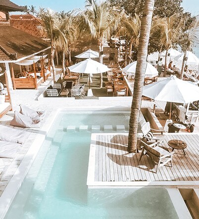 Ohana's Beachfront Resort & Beach Club