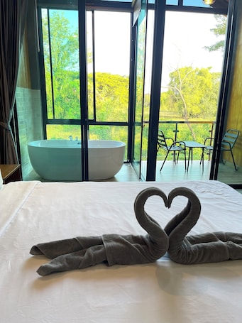 Panoramic Room, Bathtub. Pobruk Resort
