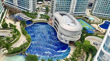 3 outdoor pools