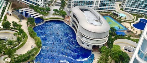 3 piscinas al aire libre