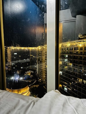 2 Bedroom Condo | 1 bedroom, soundproofing, iron/ironing board, free WiFi