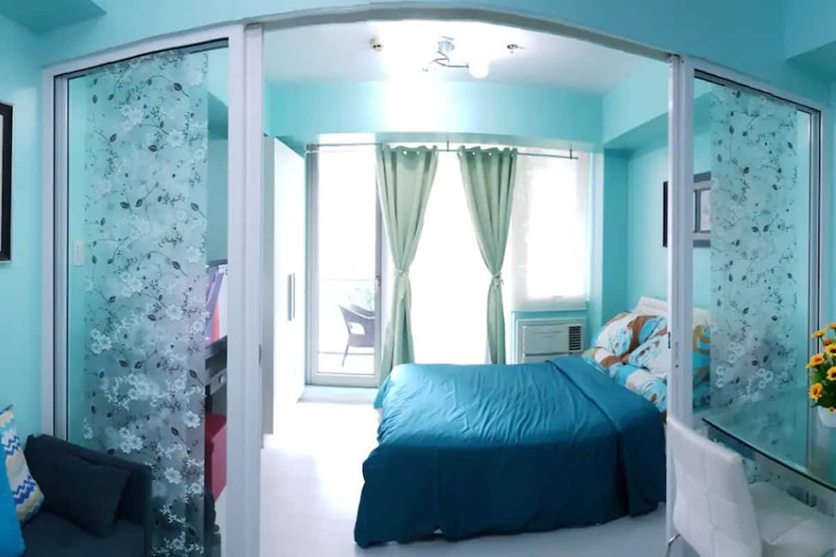 Condo, 1 Bedroom (406) | Desk, free WiFi, bed sheets