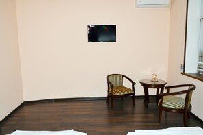 Individually decorated, individually furnished, desk, blackout curtains - Al-Bukhoriy Boutique Hotel (Samarkand)