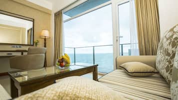 1 bedroom, Egyptian cotton sheets, premium bedding, pillowtop beds