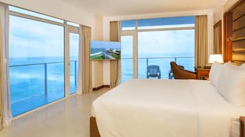 Panoramic Double Room, 1 King Bed- With a Complimentary City Tour | 1 bedroom, Egyptian cotton sheets, premium bedding, pillowtop beds