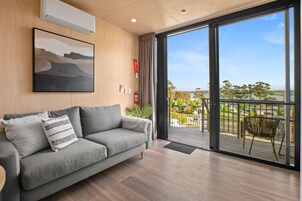 Cabin, 1 Bedroom, Bay View | Living area | Smart TV