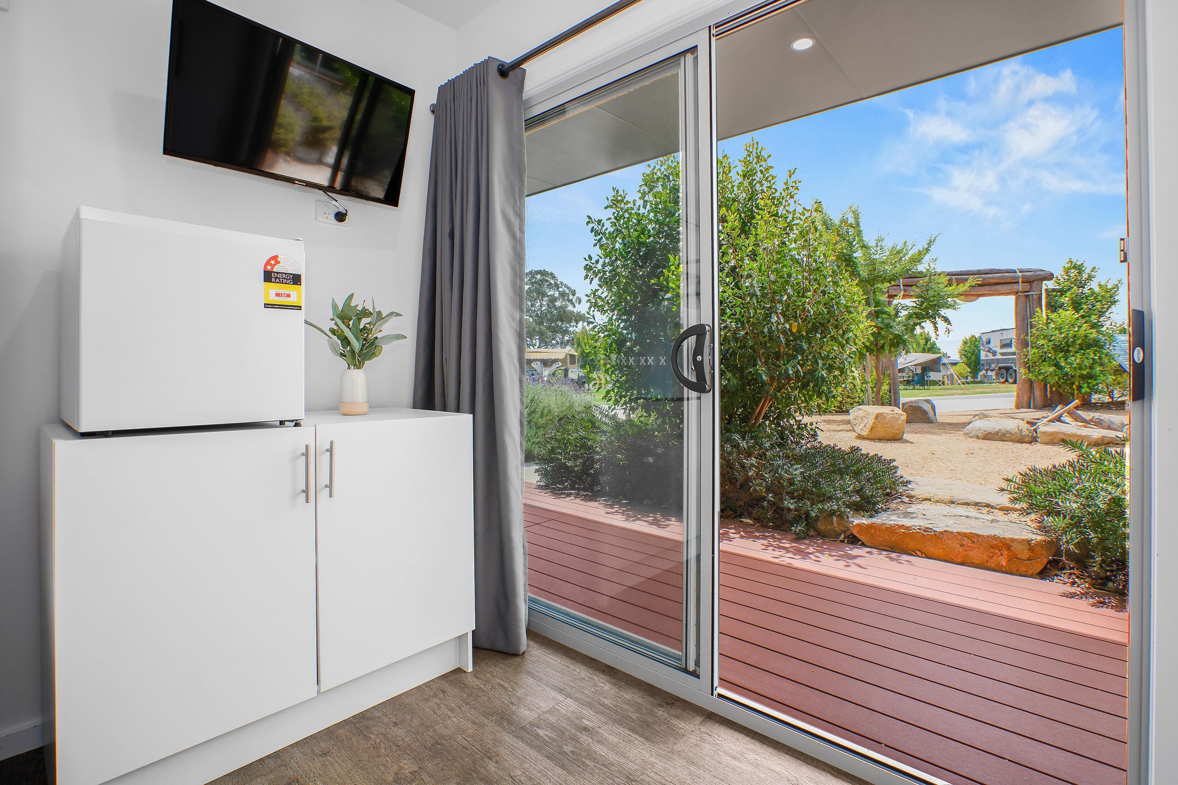 Kamar Single | Seprai premium, bantalan ekstra lembut, Wi-Fi gratis, dan seprai linen